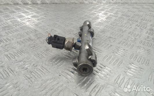 Топливная рампа дизельная audi A6 C6 (8AD15BB02)