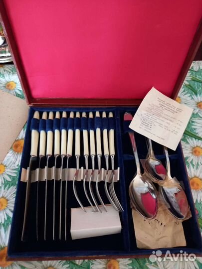 Столовый набор ложки, вилки, ножи.ссср антиквариат
