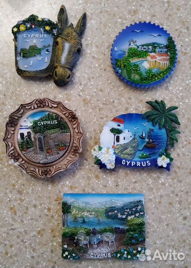 Магниты на холодильник из разных стран