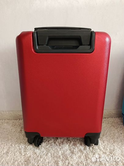 Чемодан на колесах детский для девочки