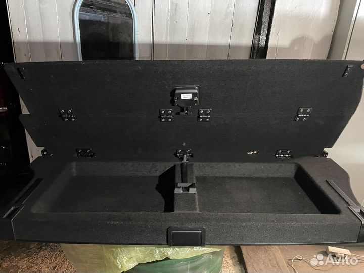 Полка задняя мерседес v класс