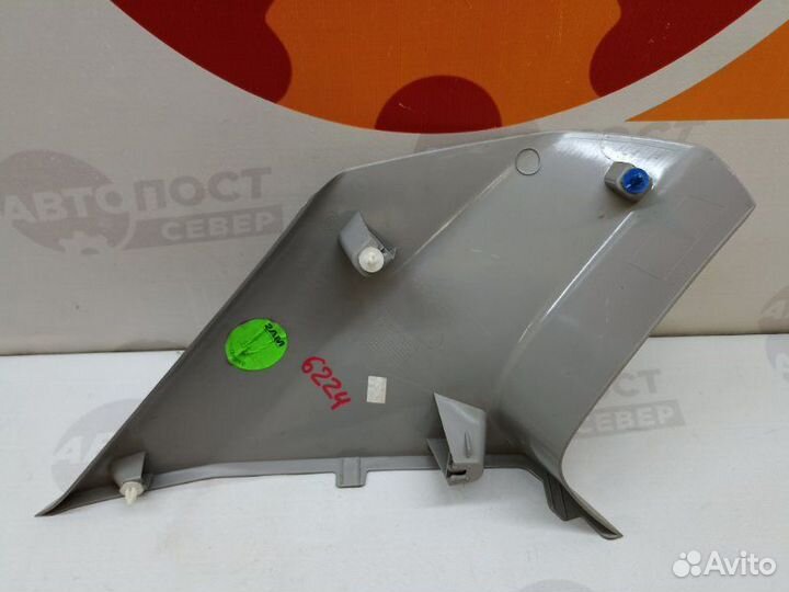 Обшивка багажника задняя правая Bmw X5 E70