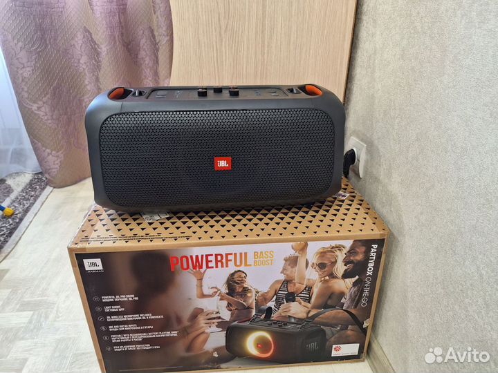 Беспроводная колонка jbl