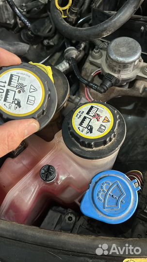 Крышка расширителя Ренж Ровер Л322