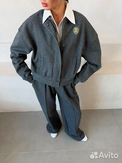 Костюм женский Brunello Ciucinelli