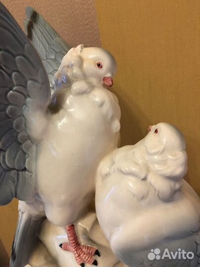 Статуэтка Любовь и голуби