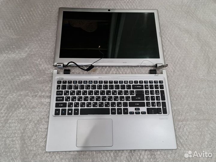 Ноутбук на запчасти Acer V5-571