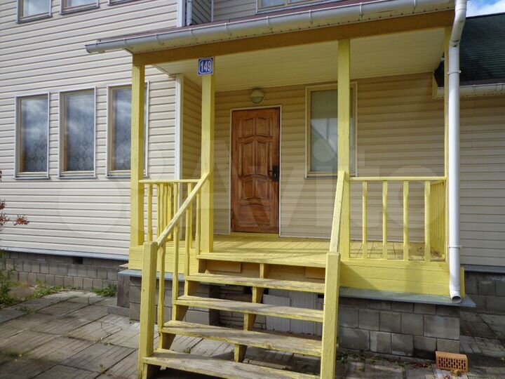 Дом 212 м² на участке 8 сот.