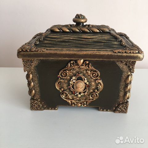 Шкатулка для украшений