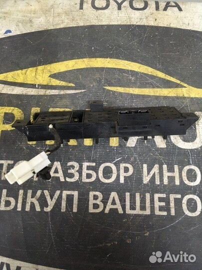 Блок управления сиденьем Hyundai Ix 55 1 3.8 G6DA