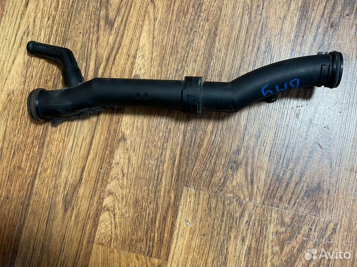 Патрубок системы охлаждения