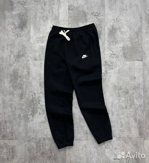 Спортивные штаны Nike зимние