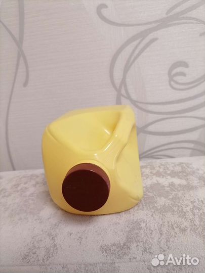 Канистра пищевая пластиковая. 1л