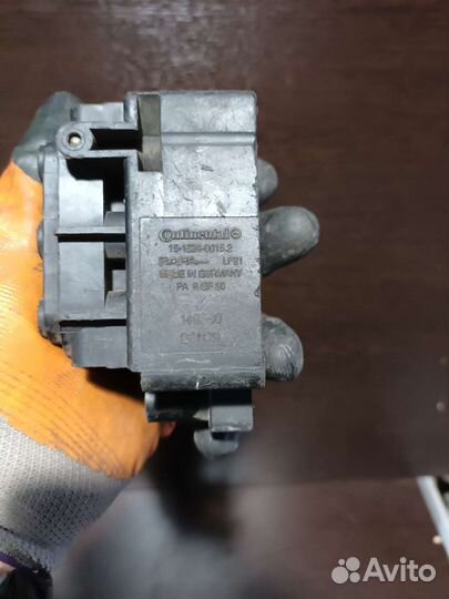 Блок клапанов пневмоподвески audi q7 cayenne