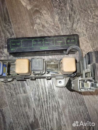 Блок предохранителей Nissan March Cube cga3de