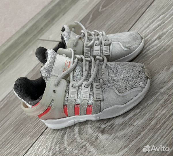 Кроссовки Adidas