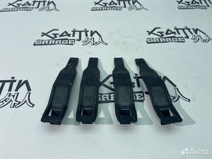 Кронштейн фары Ford Focus 2