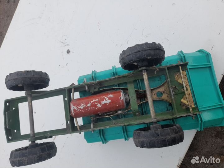 Игрушка самосвал СССР