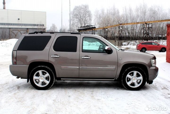 Chevrolet Tahoe 5.3 AT, 2013, 322 000 км