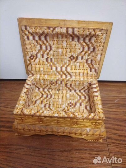 Шкатулки из дерева