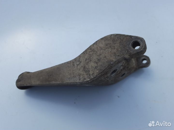 Кронштейн генератора Chevrolet Lanos