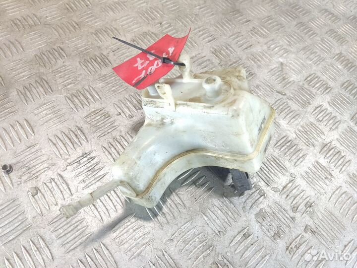 Бачок главного тормозного цилиндра Volkswagen Pass