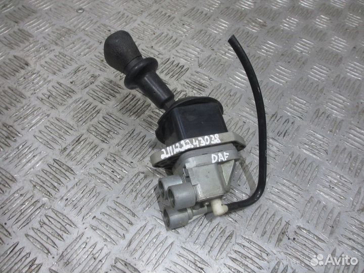 Кран стояночного тормоза DAF 1734006