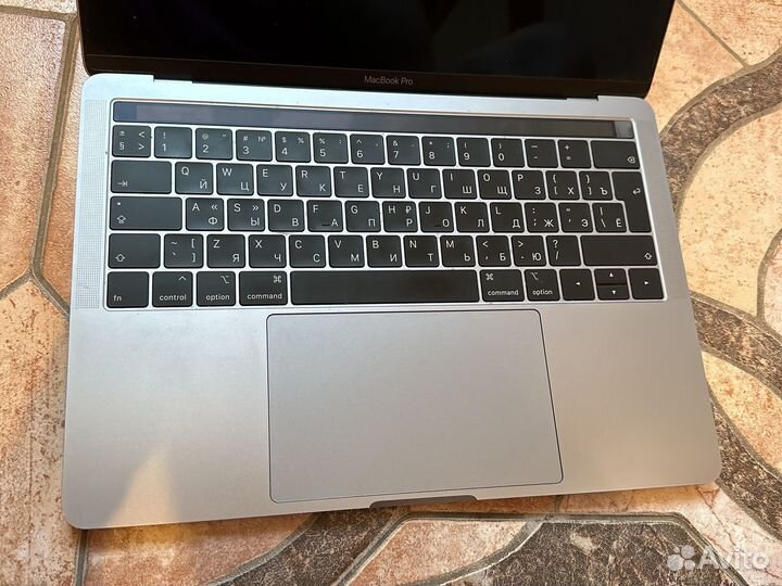 Macbook Pro 13 2018 A1989 i7/16/512 (идеальный)