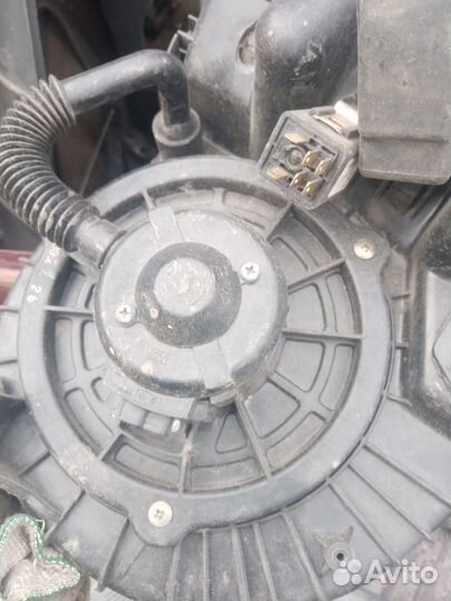 Моторчик отопителя Kia Sportage 1