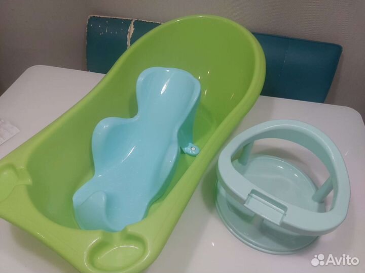 Ванночка для купания с горкой и сидением
