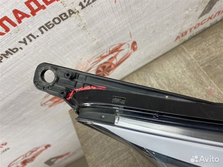 Фара правая Kia Ceed (2012-2018)