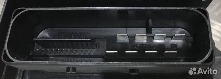 Блок управления ручником Volkswagen Passat CC