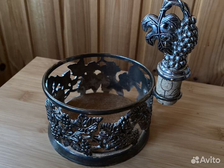 Подставка лля бутылки с пробкой