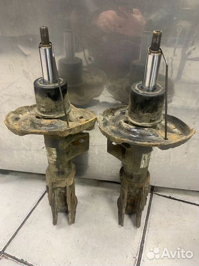 Продам Амортизаторы Sonata 7 LF