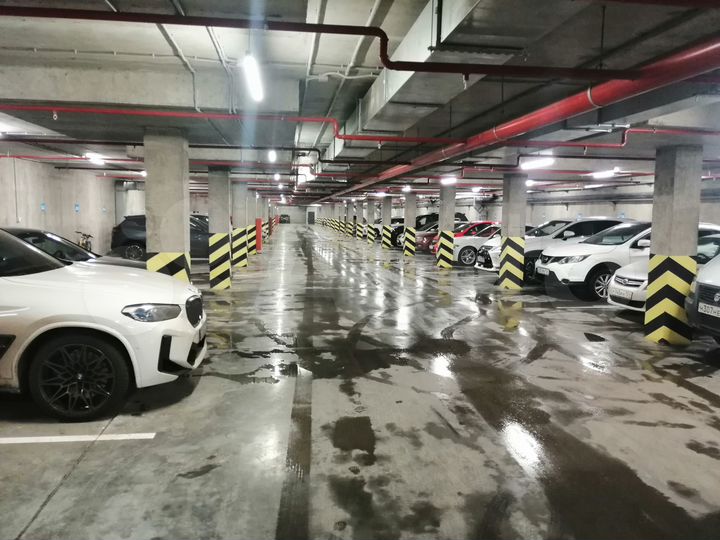 Машиноместо, 15 м²