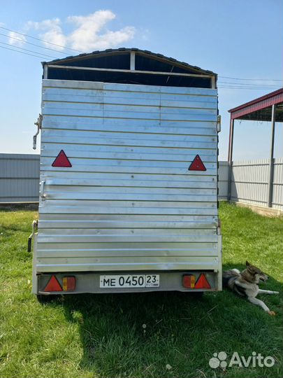 Прицепы для перевозки животных