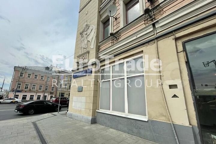 Продам торговое помещение, 316 м²