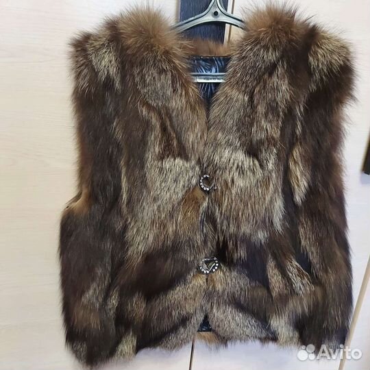Жилет меховой женский