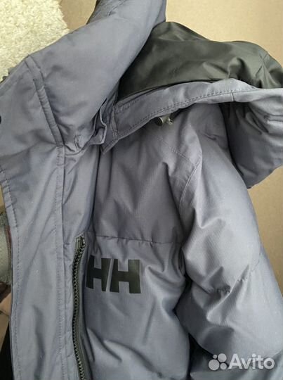 Пуховик Helly Hansen