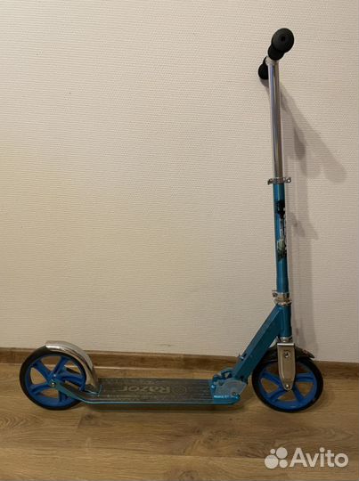 Складной городской самокат Razor A5 Lux Синий