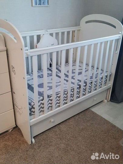 Комод, кроватка маятник Incanto Pio Pio