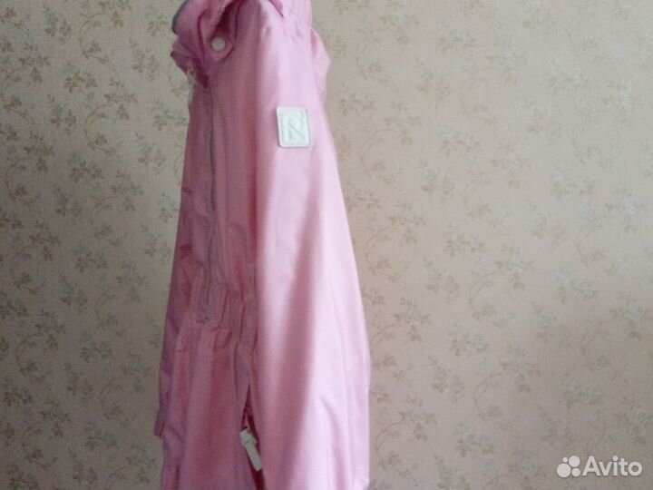Куртка для девочки на рост 122 см. reima