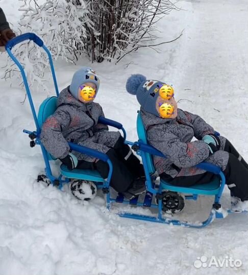 Санки двойные/для двойни с кожанными стденьями
