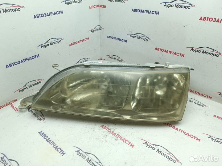Фара галогеновая передняя левая Toyota Cresta
