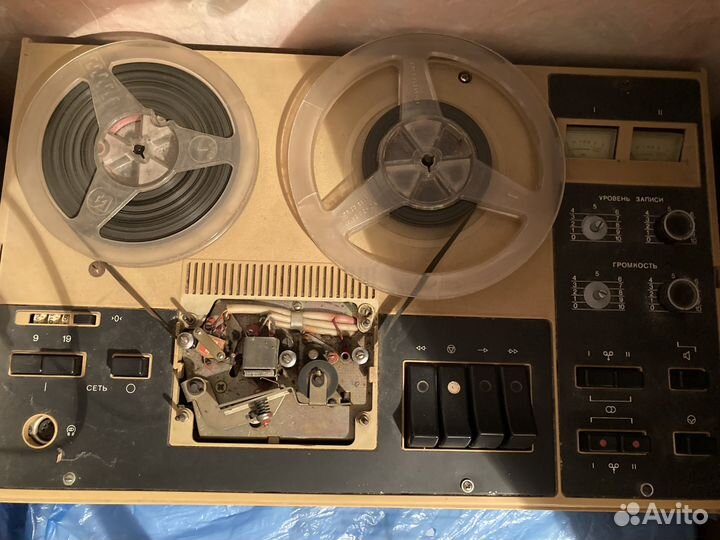 Катушечный магнитофон СССР