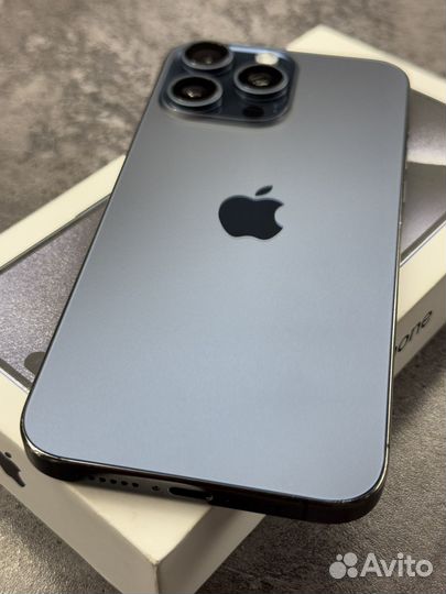 iPhone 15 Pro Max, 256 ГБ