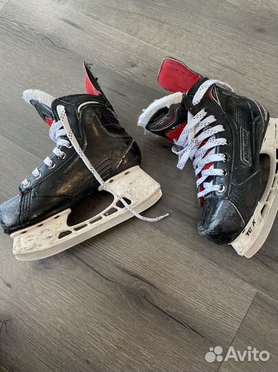 Хоккейные коньки bauer vapor x500