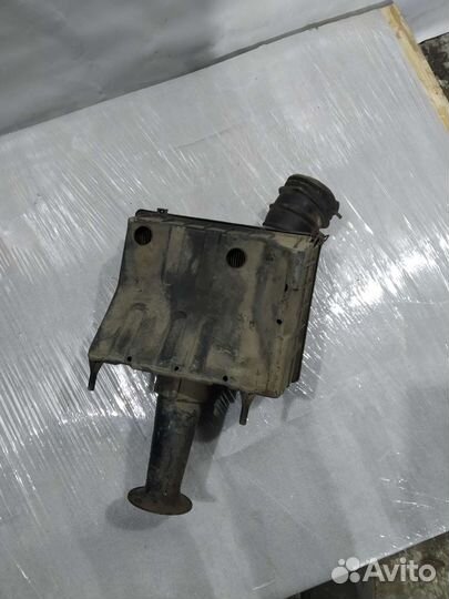 Корпус воздушного фильтра Land Rover Discovery 1