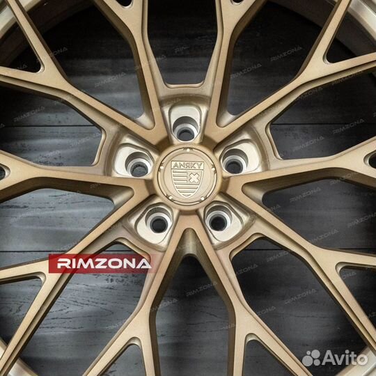 Кованые диски R22 на BMW X7 G07