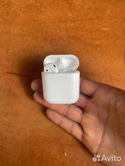 Airpods 1